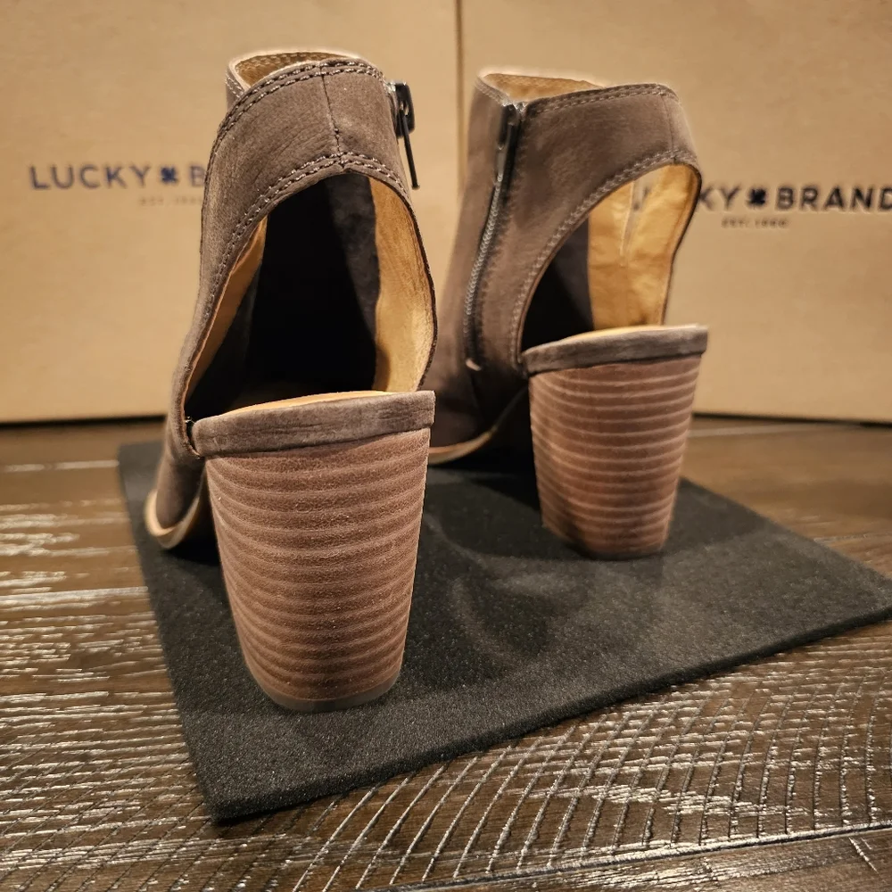 Lucky Brand Heels - Picture 9 of 10